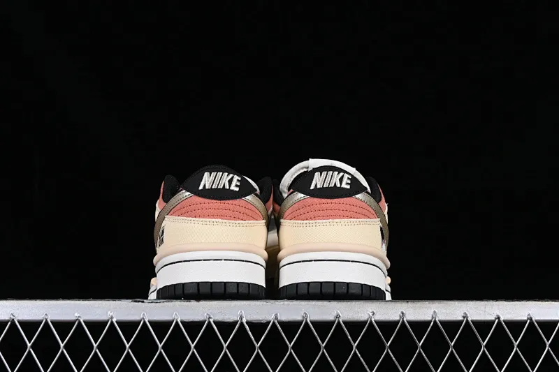 All categories Nk SB Dunk Series Nk SB Dunk Low low-top sneakers Otomo Katsuhiro x Nk SB Dunk Low washed denim canvas double hook Otomo Katsuhiro low-top casual sports skateboard shoes DZ2794-468